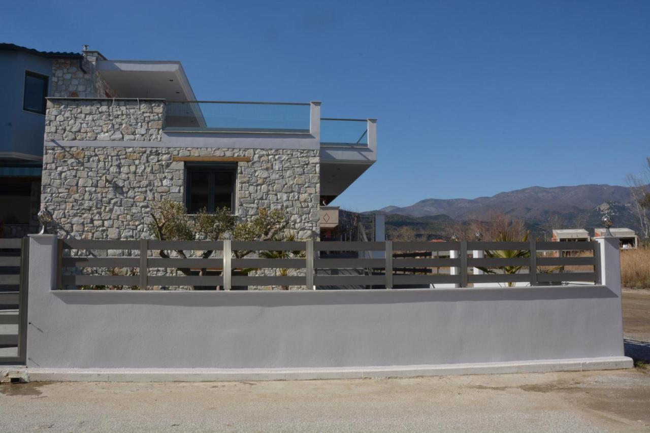 Vrasná Pegasus Sea View Luxury Apartments מראה חיצוני תמונה