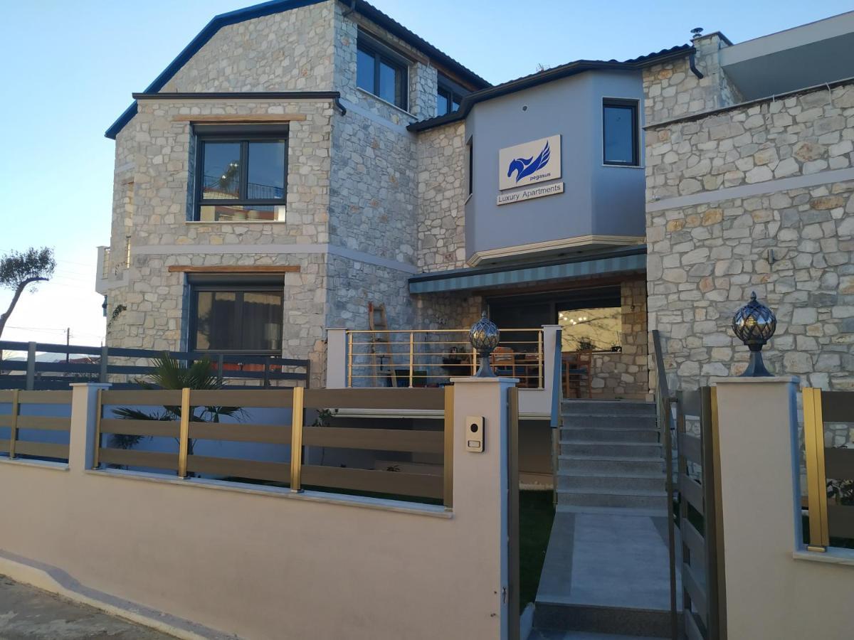 Vrasná Pegasus Sea View Luxury Apartments מראה חיצוני תמונה