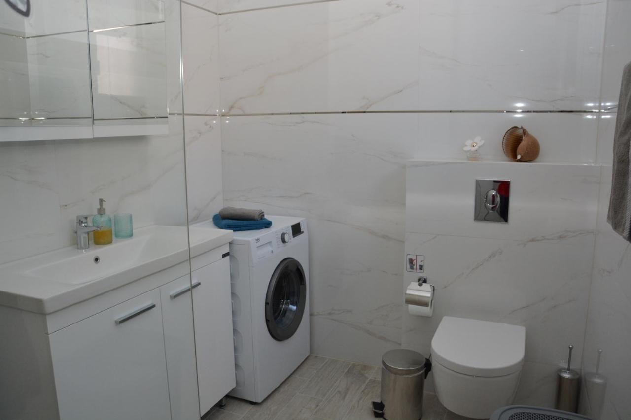 Vrasná Pegasus Sea View Luxury Apartments מראה חיצוני תמונה